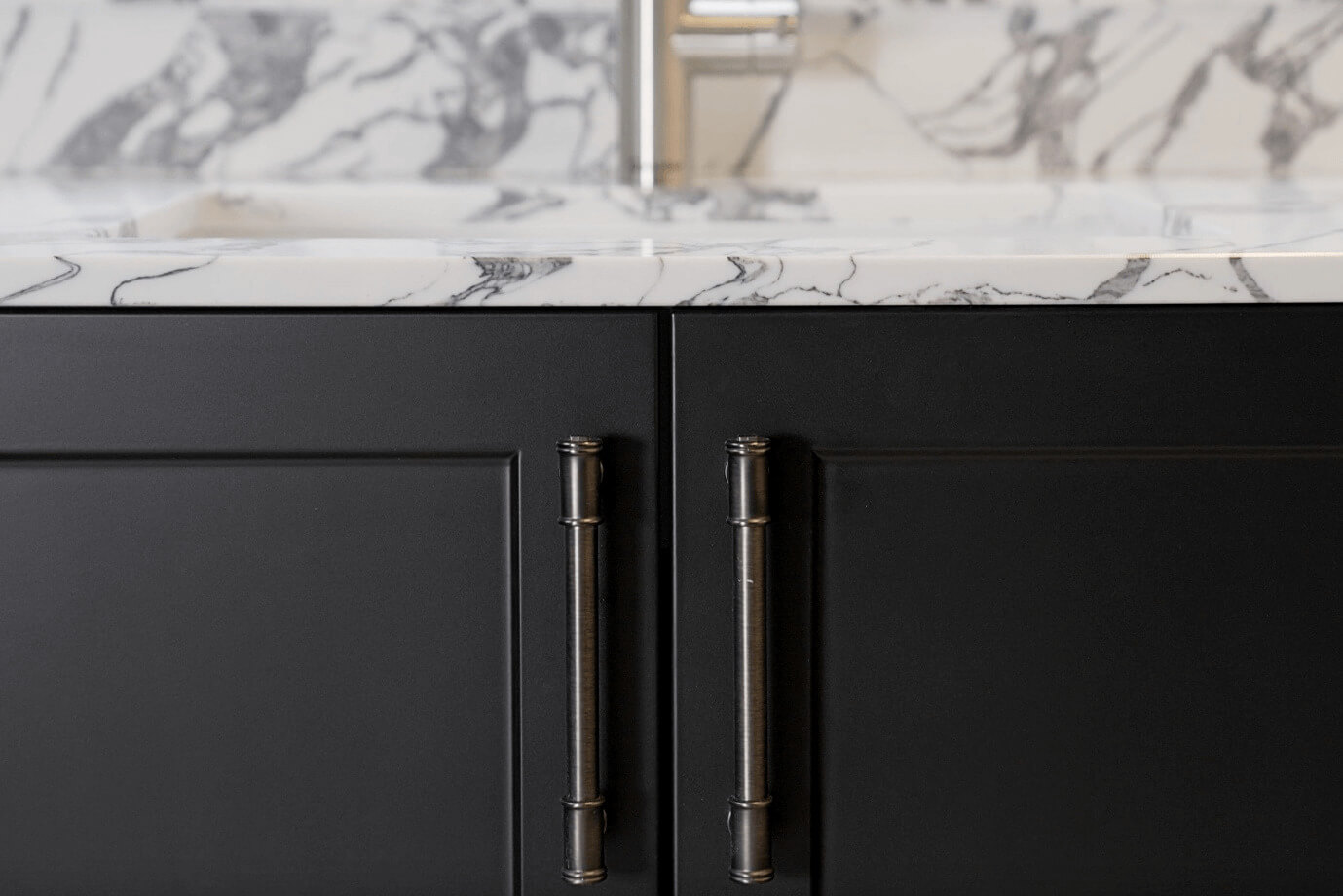 quartz worktop in white