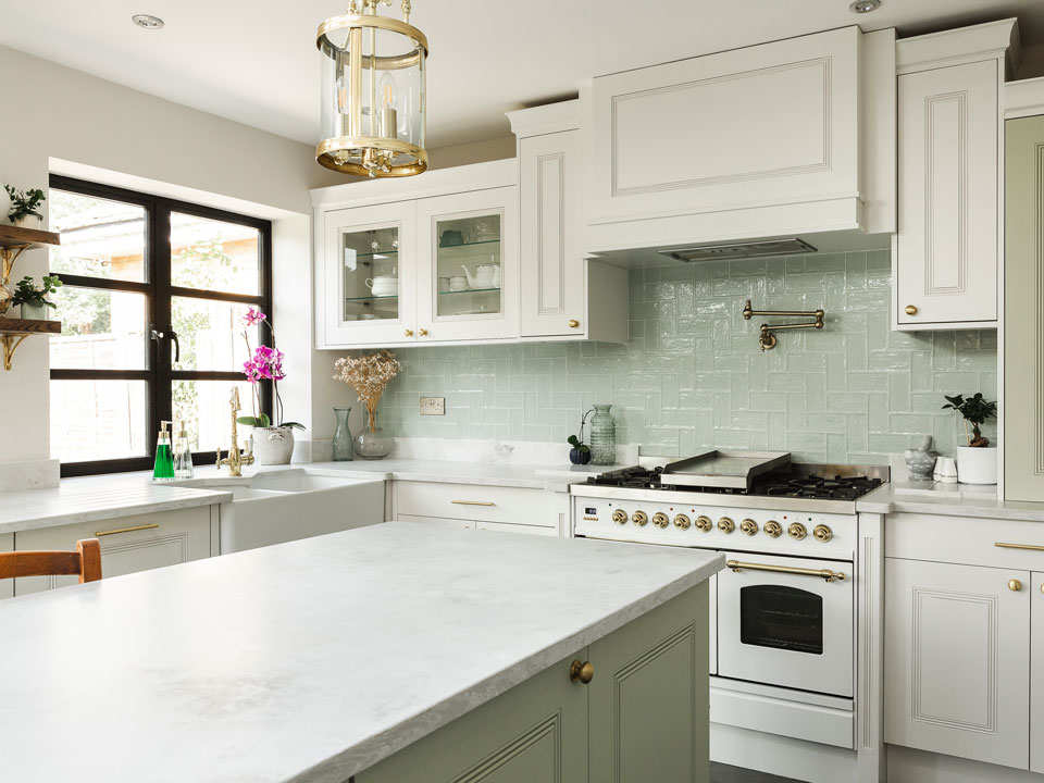 AG Quartz Pearl Concrete (cabinetry by Cloisters Design)