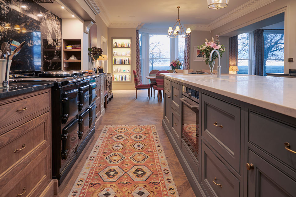 AG Quartz Fusion White & Cosmic Black Granite (cabinetry by Heaven & Stubbs)