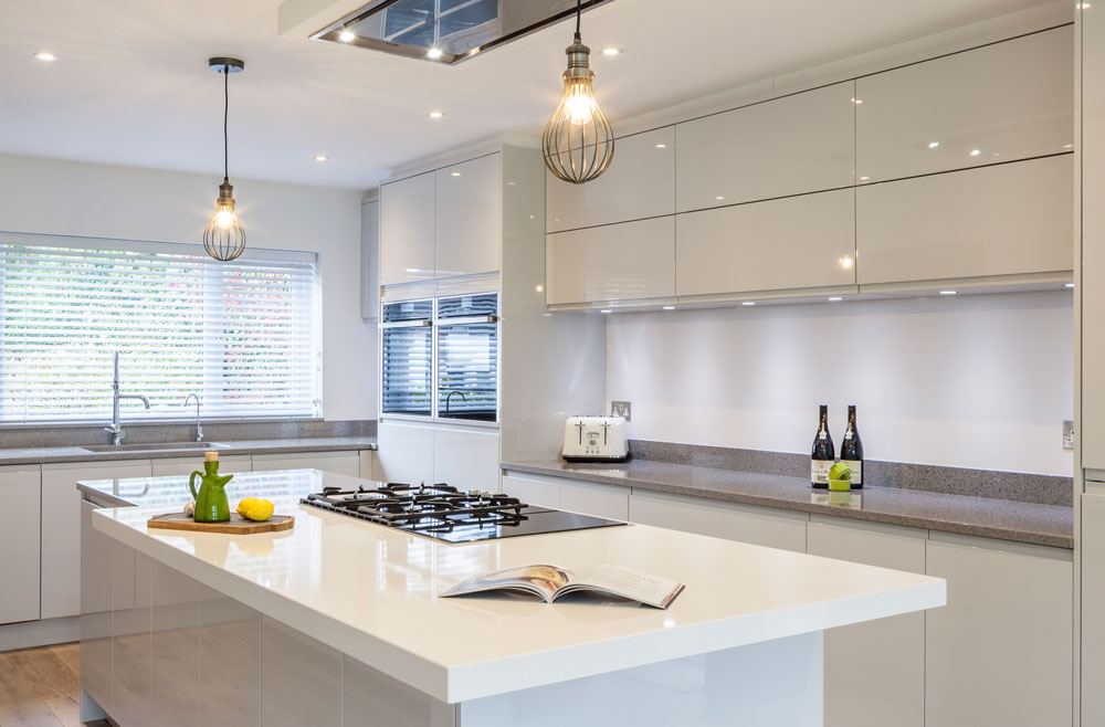 Silestone Chrome and Cimstone Arcadia (cabinetry by ICE:INTERIOR Ltd)