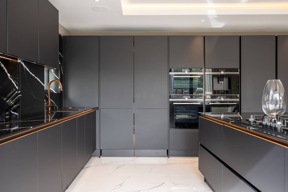 Silestone Eternal Marquina (cabinetry by Audus Kitchens)