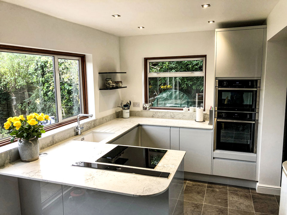 Caesarstone 5043 Montblanc (cabinetry by Herts Bathrooms & Kitchens)