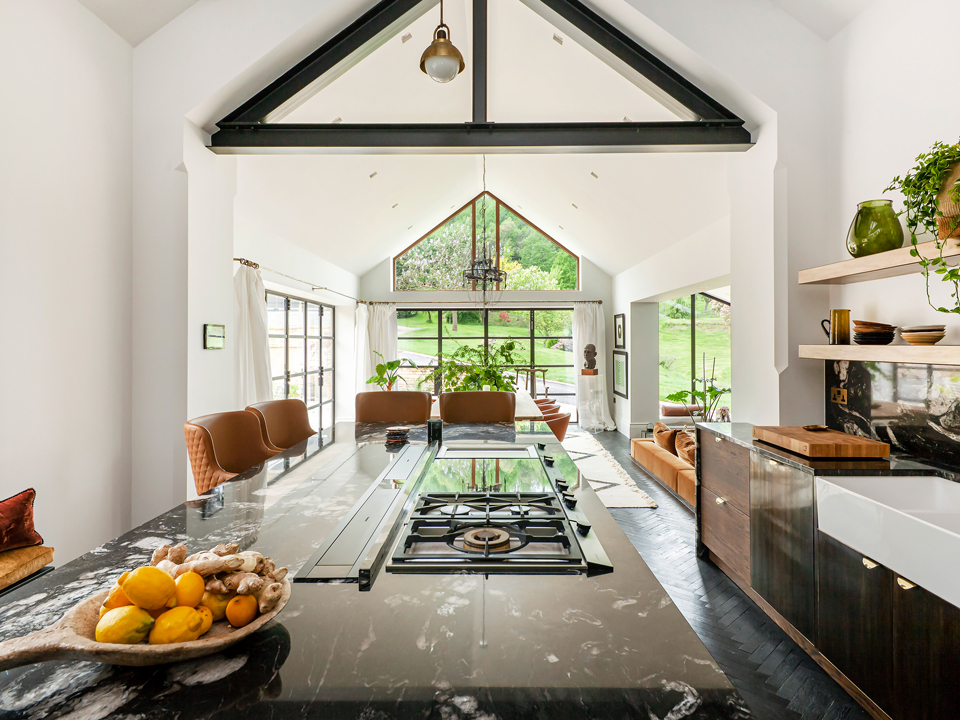 Titanium Granite & AG Quartz Fusion White (cabinetry by Heaven & Stubbs)