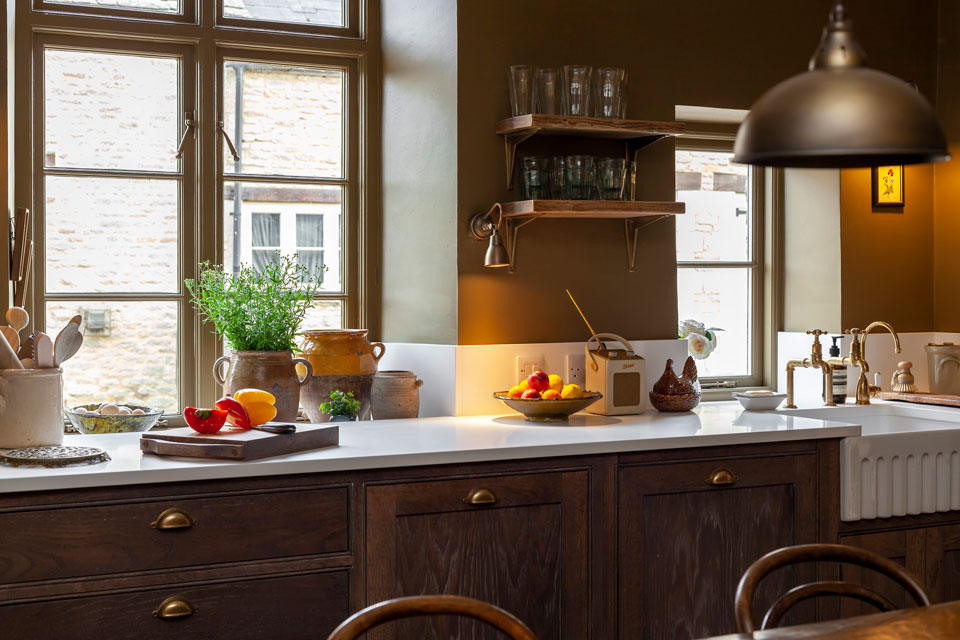 AG Quartz Super White (cabinetry by Heaven & Stubbs)