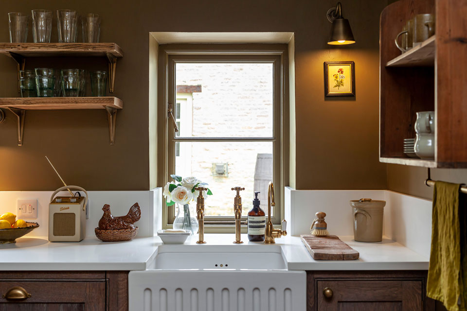 AG Quartz Super White (cabinetry by Heaven & Stubbs)