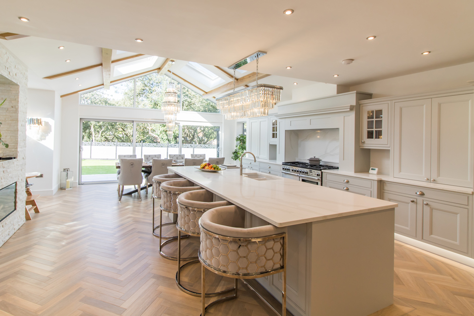 AG Quartz Calacatta Luxo (cabinetry by Paul Rowles Kitchens)