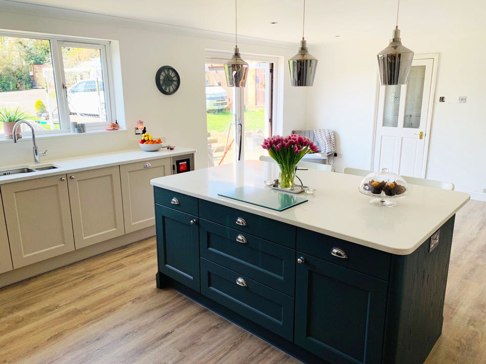 AG Quartz Blanco Ice (cabinetry by Paul Rowles Kitchens)