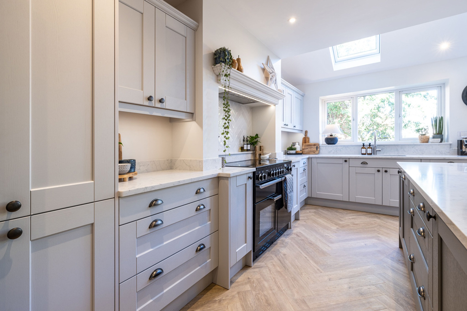 AG Quartz Fusion White (cabinetry by Zest Kitchens)