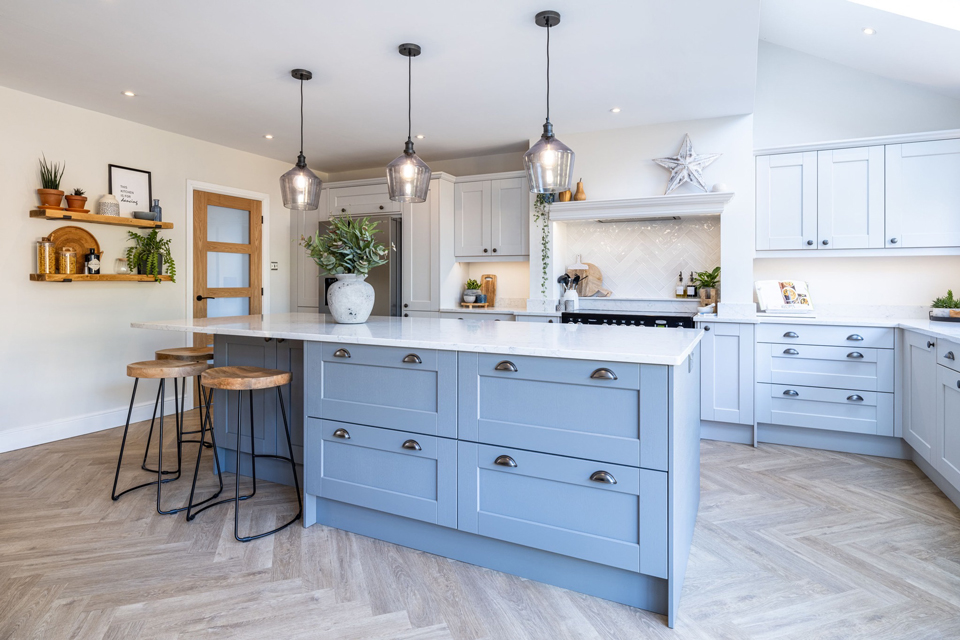 AG Quartz Fusion White (cabinetry by Zest Kitchens)