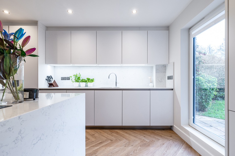 AG Quartz Blanco Carrara Q (cabinetry by Zest Kitchens)